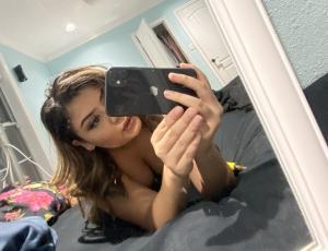 Alicia Crippen - Baby Portland, USA