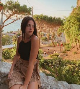 Karen Jarosz - Baby California, USA